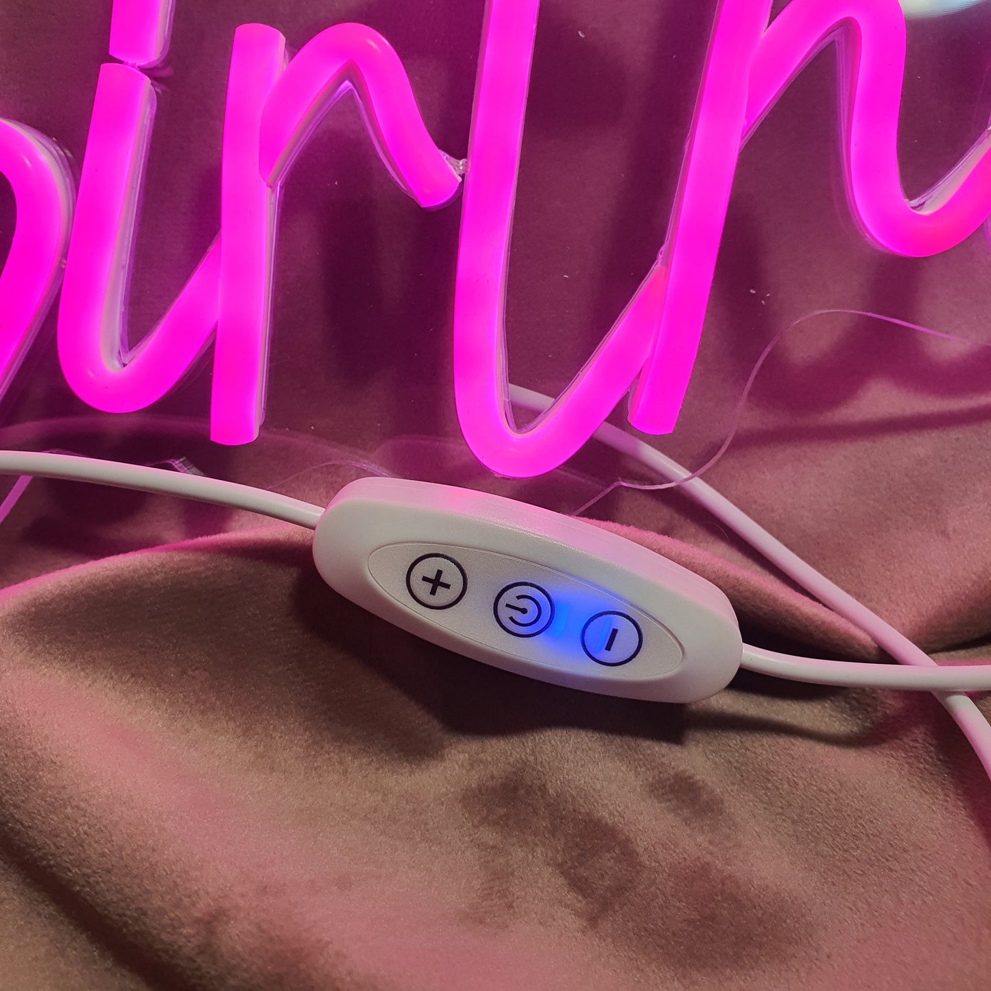 Neon Happy Birthday Roz