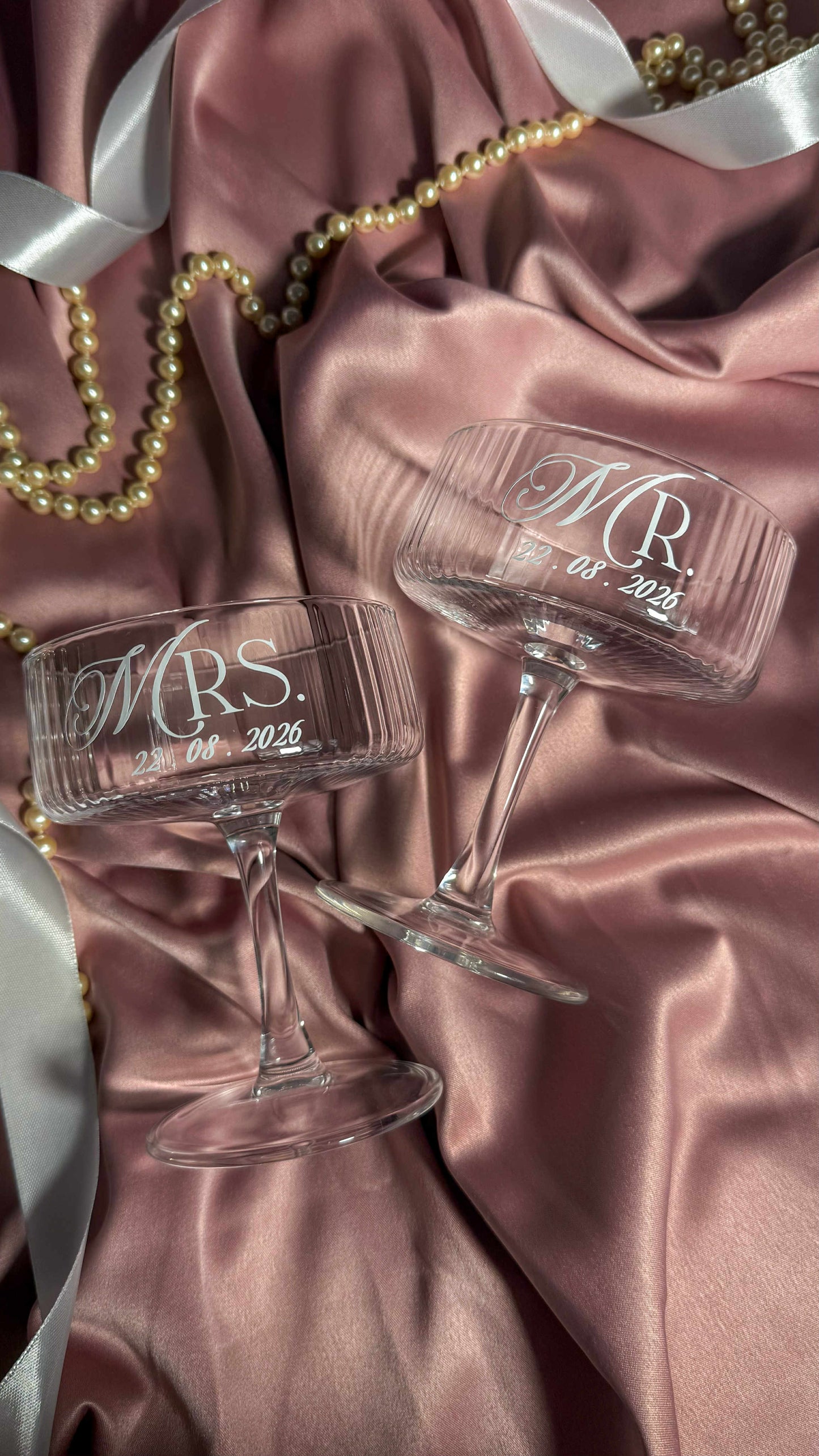 Set stickere pentru pahare Mr. și Mrs. cu dată nunta-ICarts