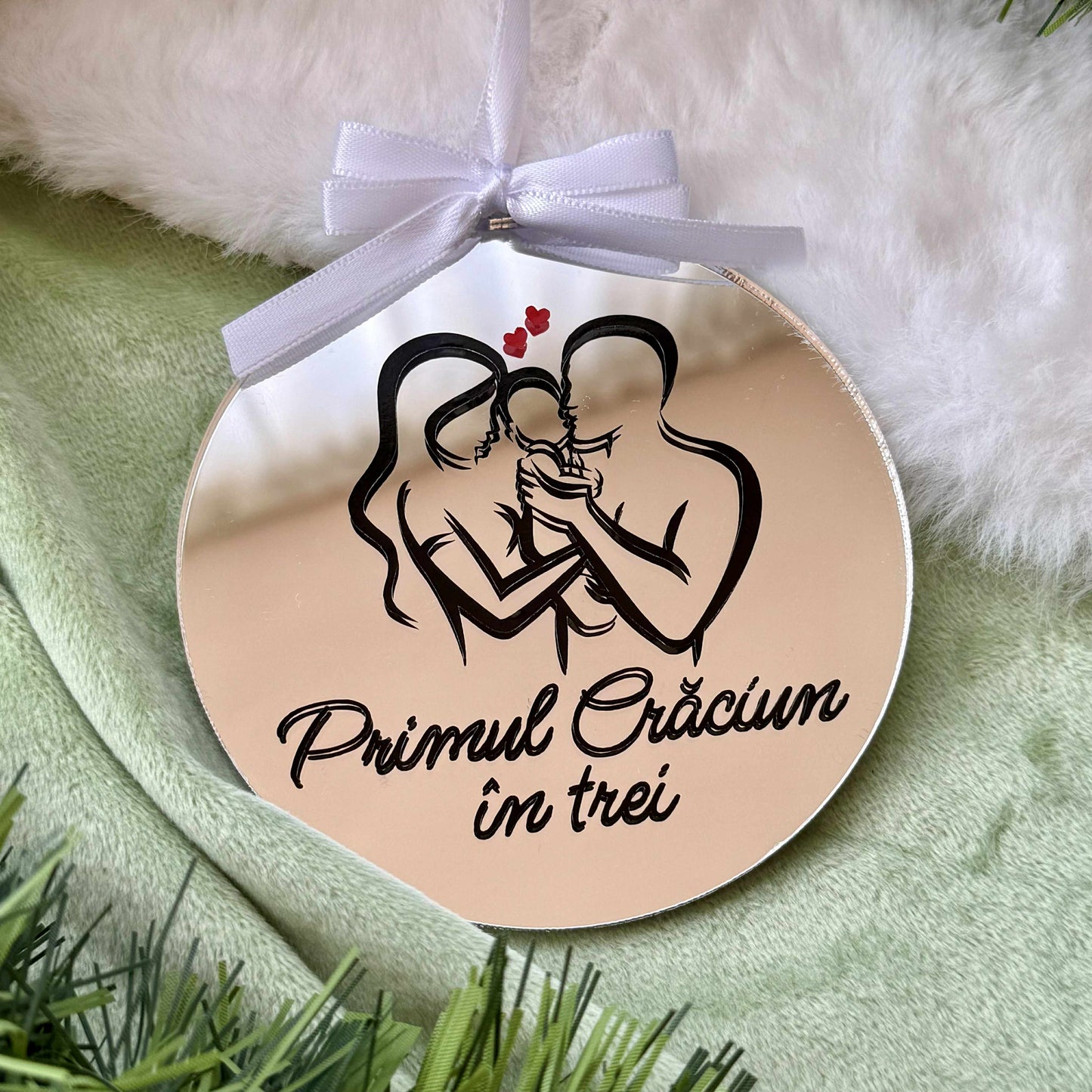 Glob "Primul Crăciun în trei"