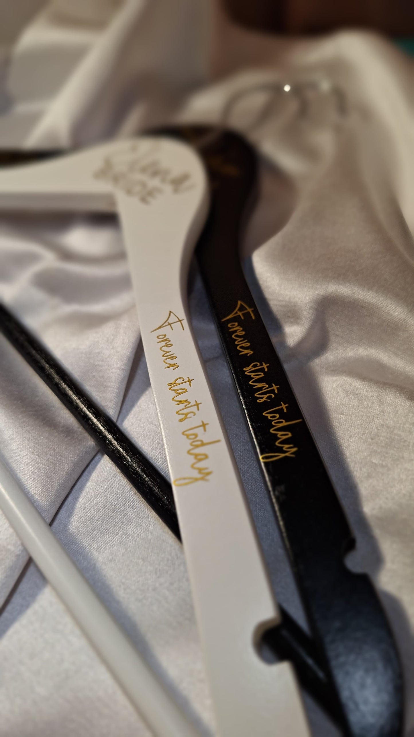 Stickere pentru umerașele mirilor