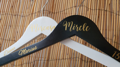Stickere pentru umerașele mirilor