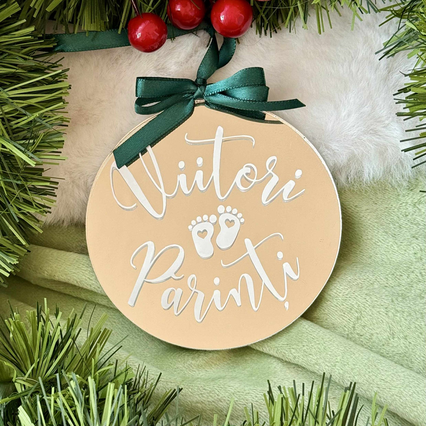 Glob "Primul Crăciun ca Soț și Soție"